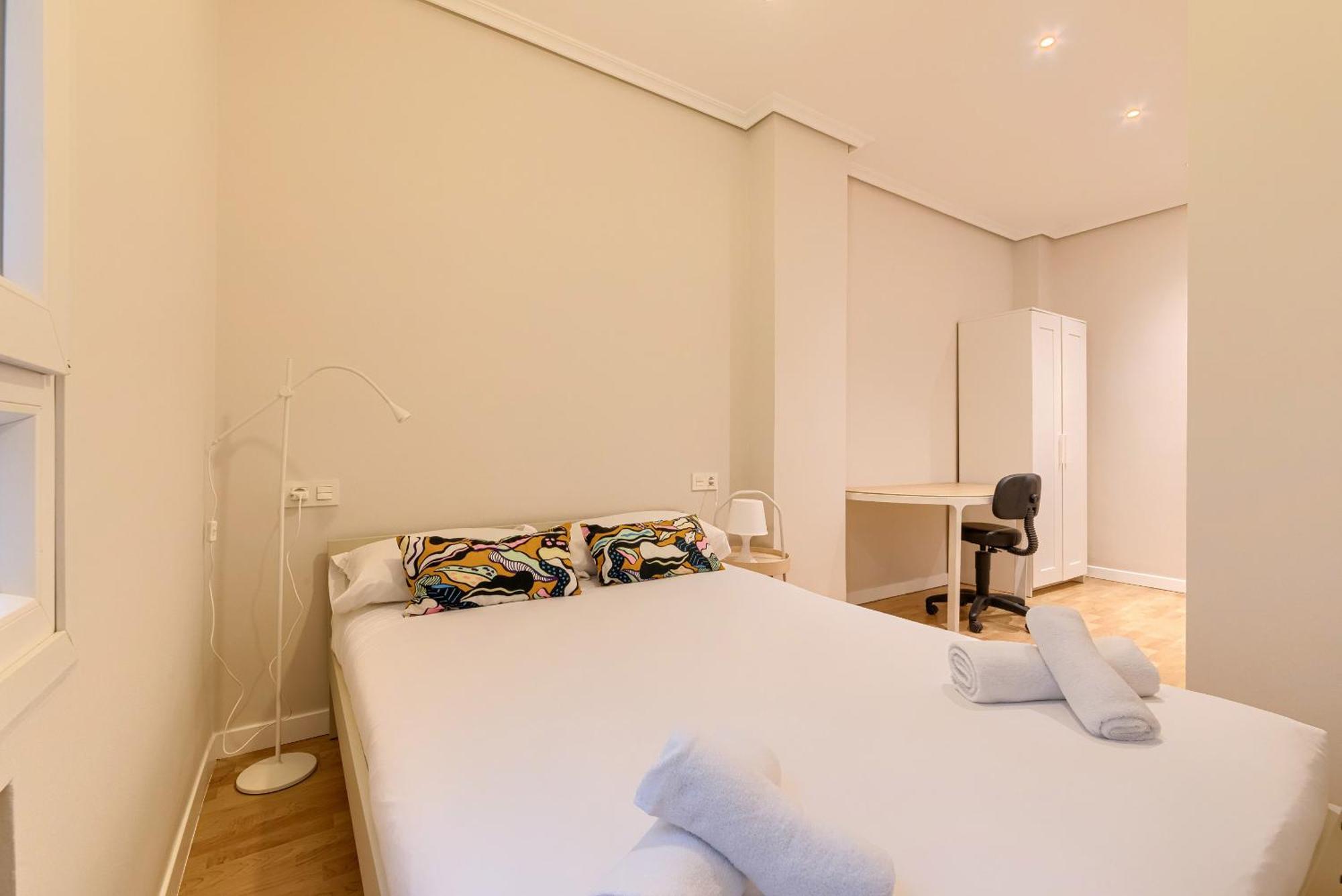 Euskalduna, Vivienda Turistica Moderna Y Renovado Bilbao Exterior foto